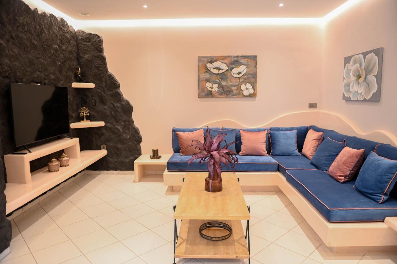 The Rock Luxury Homes Месарія Екстер'єр фото