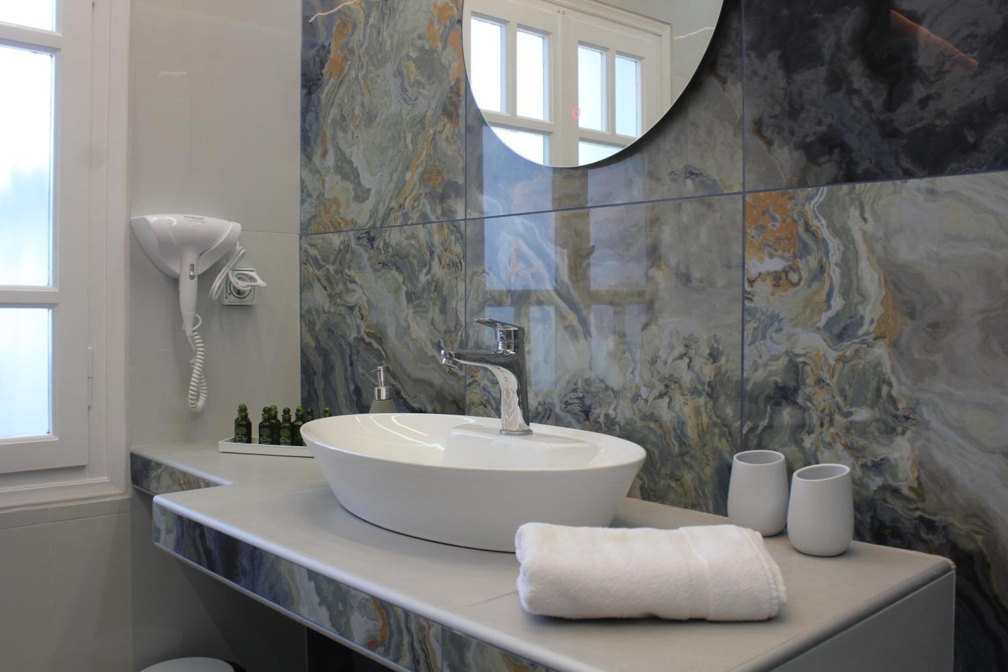 The Rock Luxury Homes Месарія Екстер'єр фото