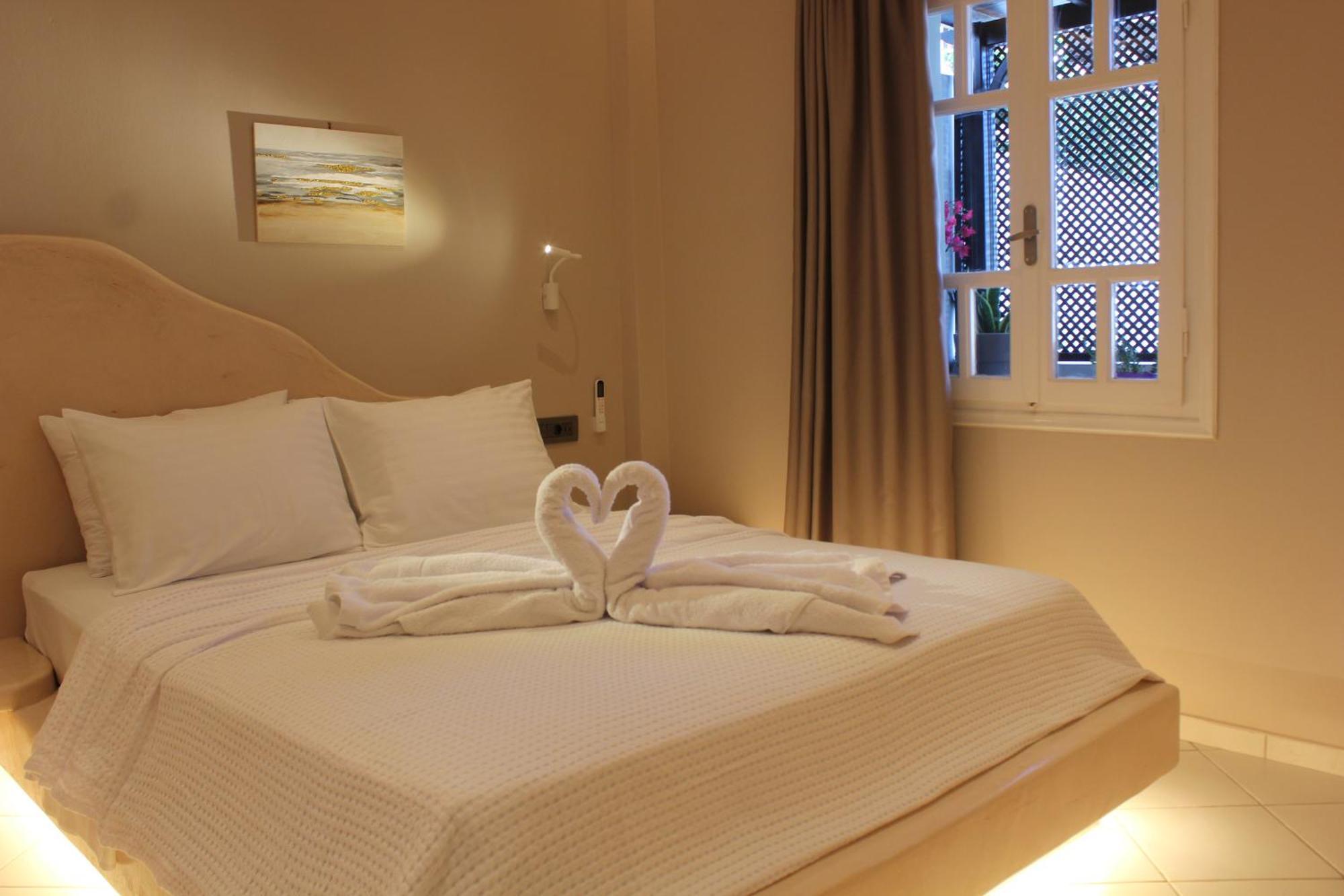 The Rock Luxury Homes Месарія Екстер'єр фото